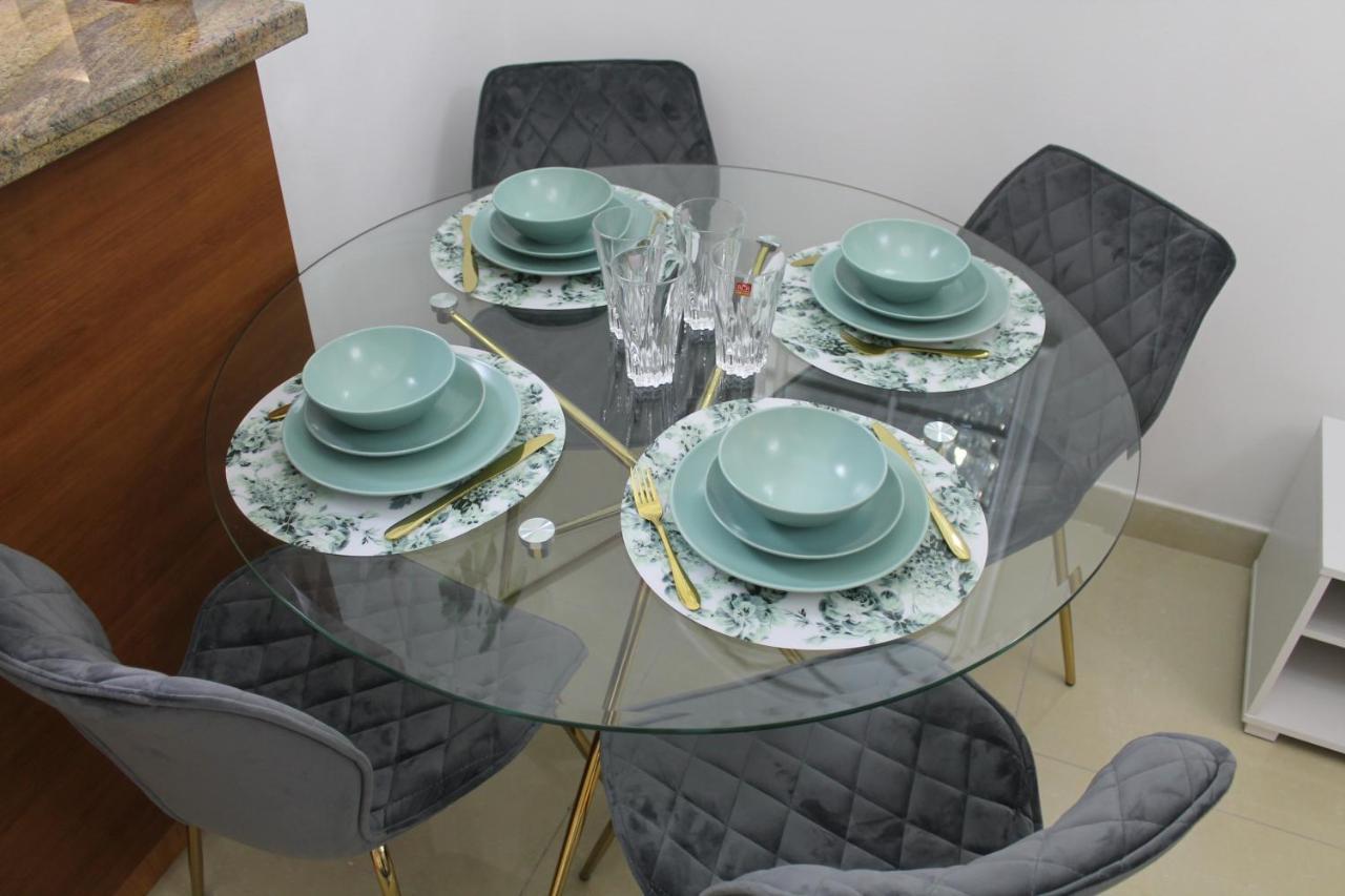 Newly Furnished One Bedroom Apartment Next To Metro & Beach In Marina Residence ドバイ エクステリア 写真